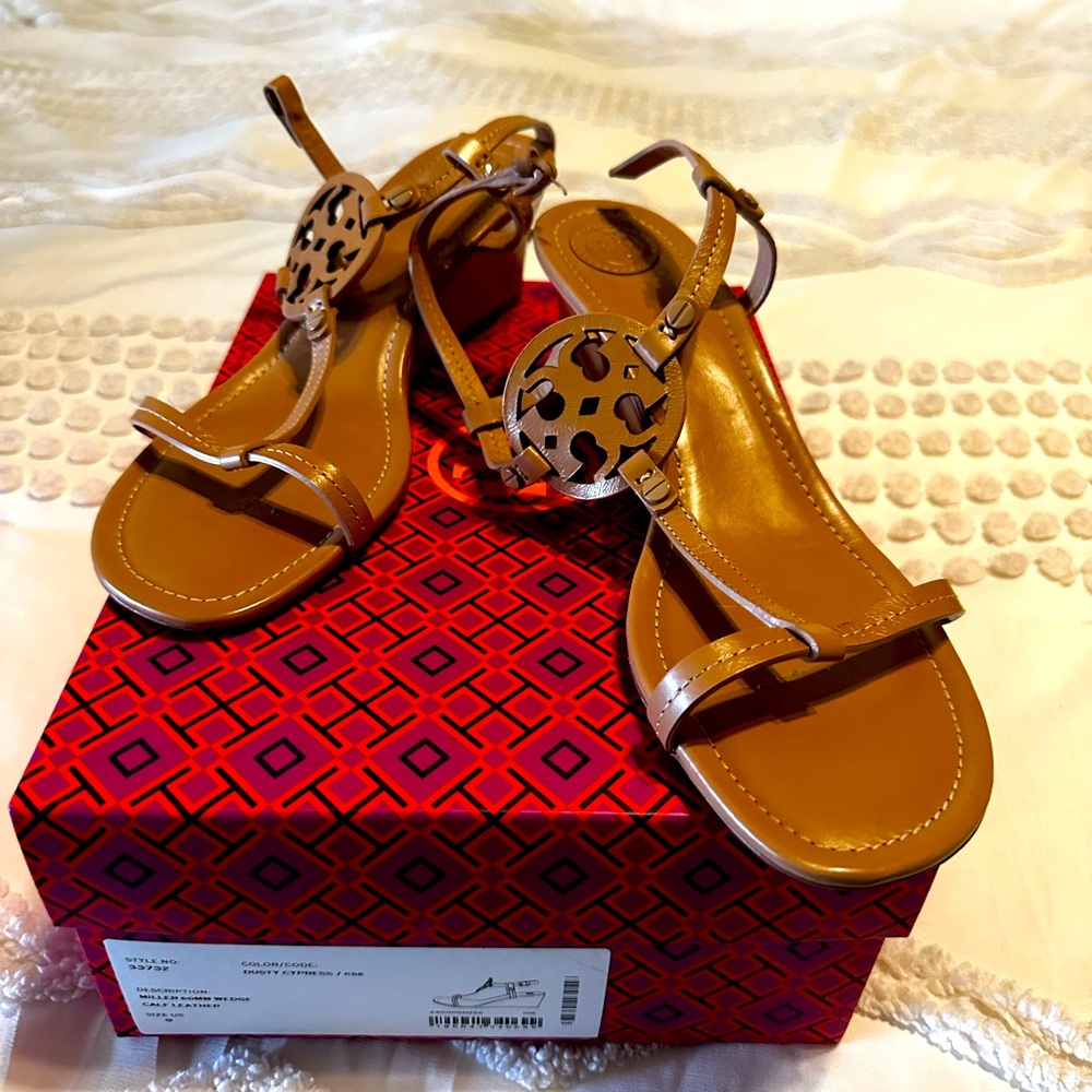Tory Burch Sandles